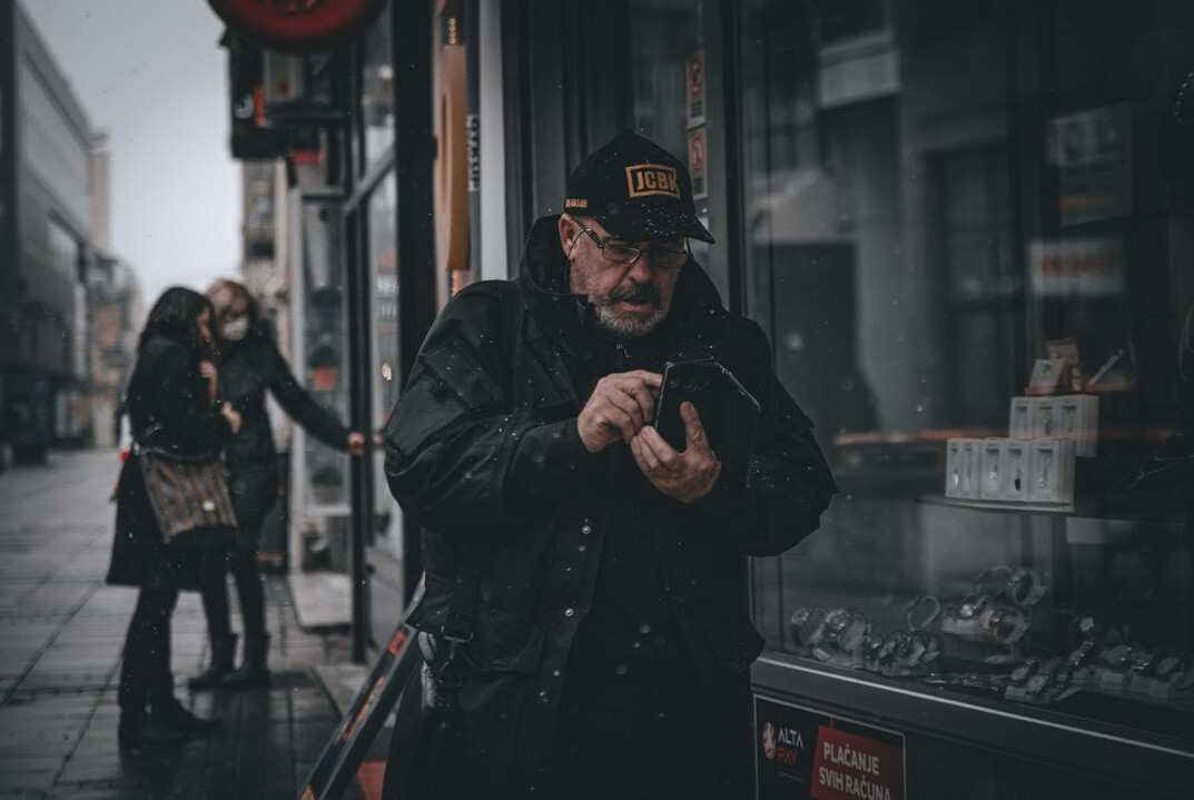 store detective catching thief